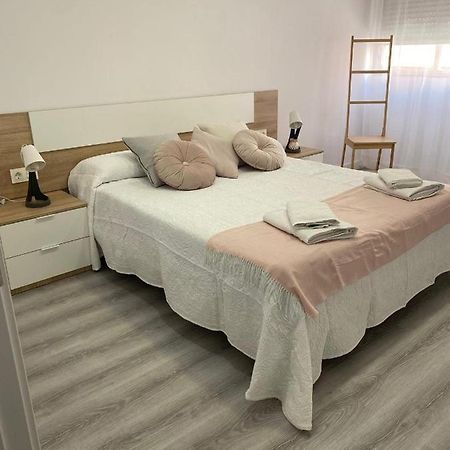 Arquitecto Tioda II Apartment Oviedo Bagian luar foto