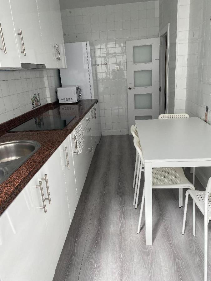 Arquitecto Tioda II Apartment Oviedo Bagian luar foto